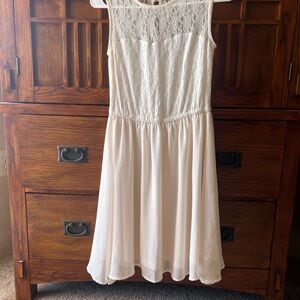 Elegant White Lace Dress